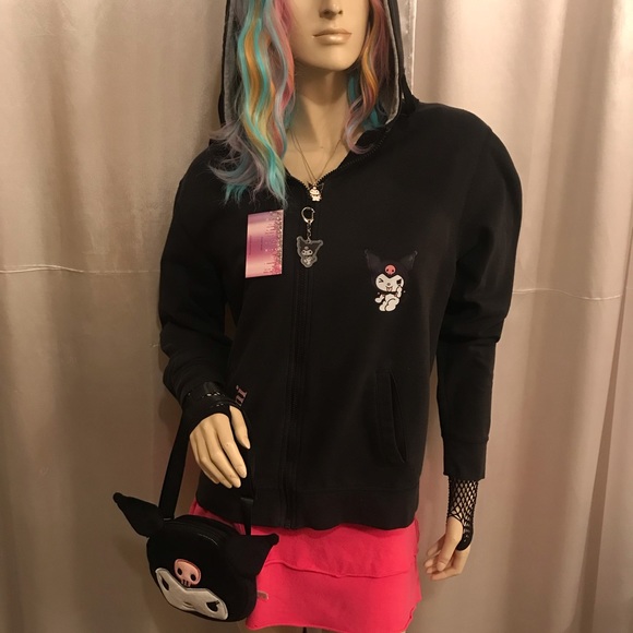 Adorable y2k hoodie crop top and necklace set🤩❤️ - Picture 5 of 17